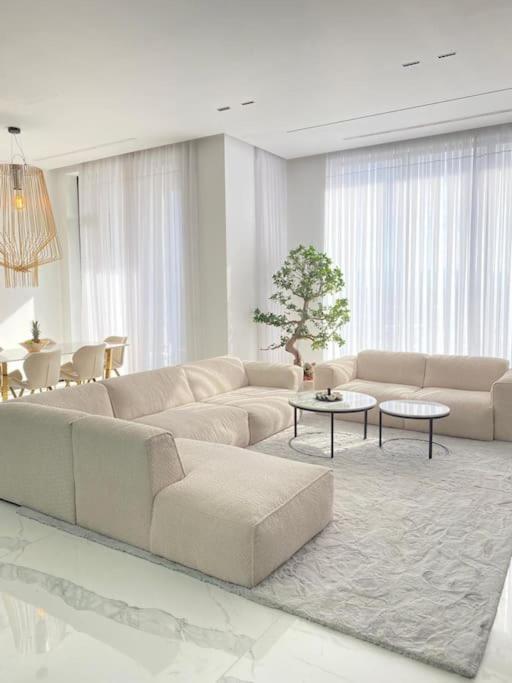 Апартаменты Luxury Penthouse Prishtina Приштина Экстерьер фото