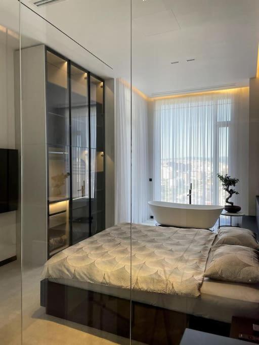 Апартаменты Luxury Penthouse Prishtina Приштина Экстерьер фото