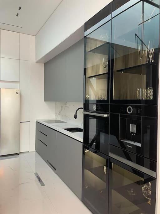Апартаменты Luxury Penthouse Prishtina Приштина Экстерьер фото